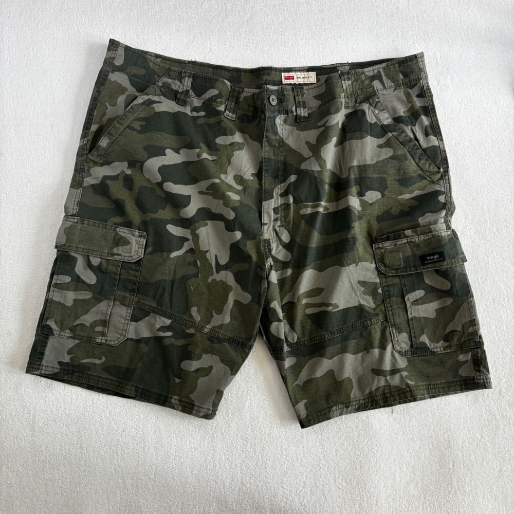 Wrangler Cargo Shorts Mens 46 Green Camo Relaxed Fit Ripstop Stretch 60AIW40‎